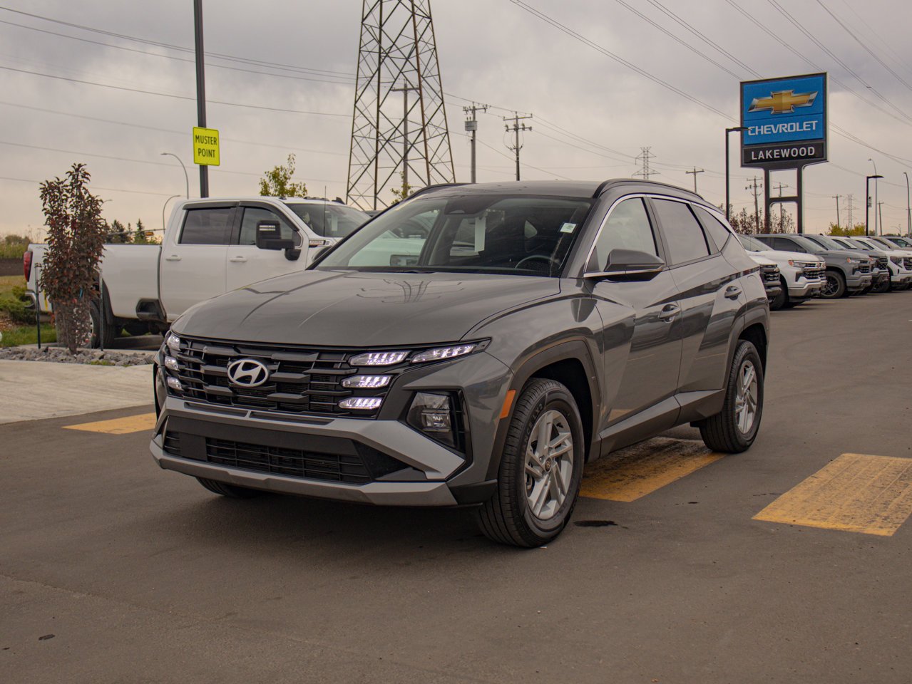 2025 Hyundai Tucson Preferred AWD Grey Sherwood Park - photo #3