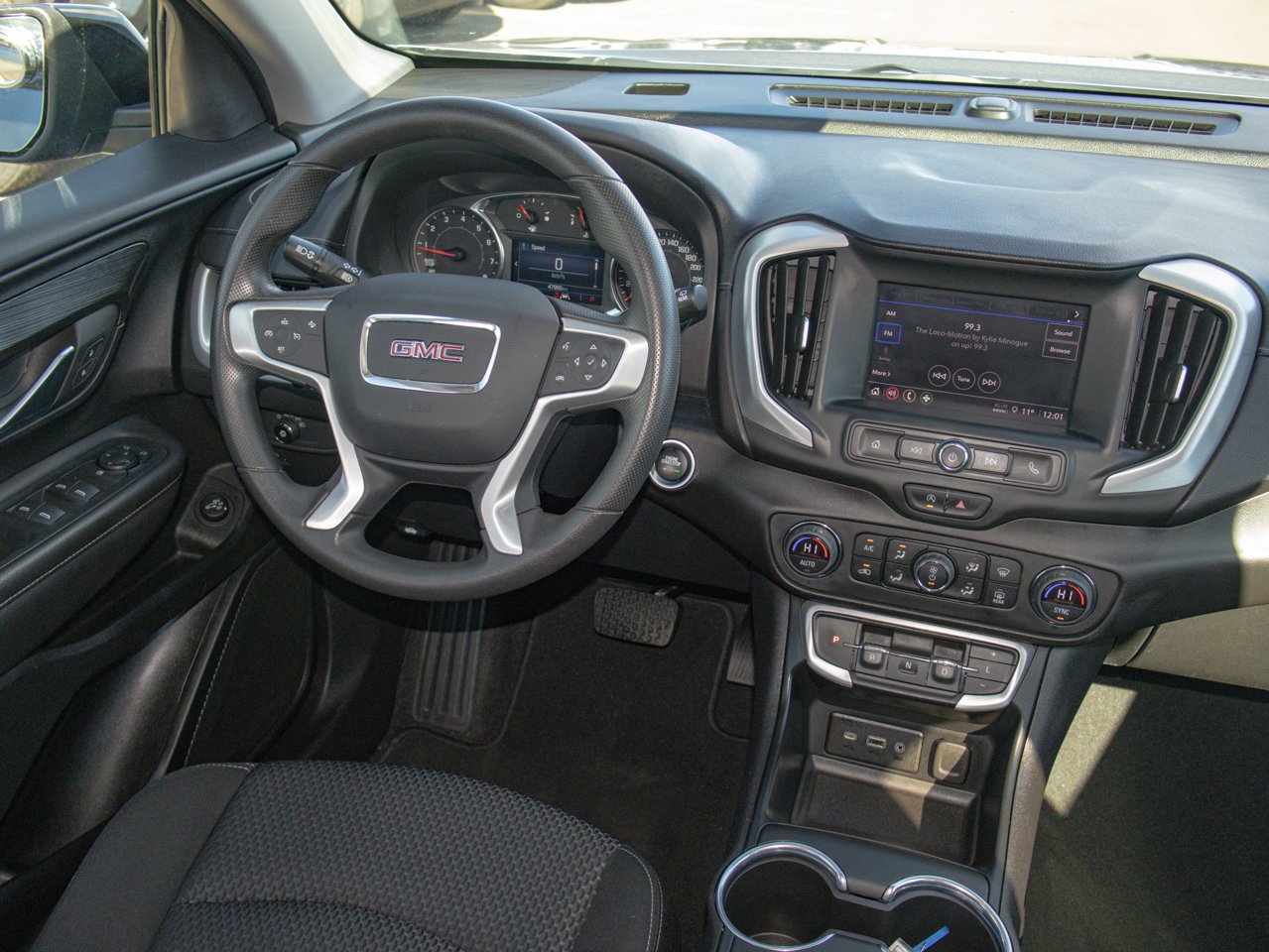 2024 GMC Terrain AWD 4dr SLE Grey Sherwood Park - photo #28