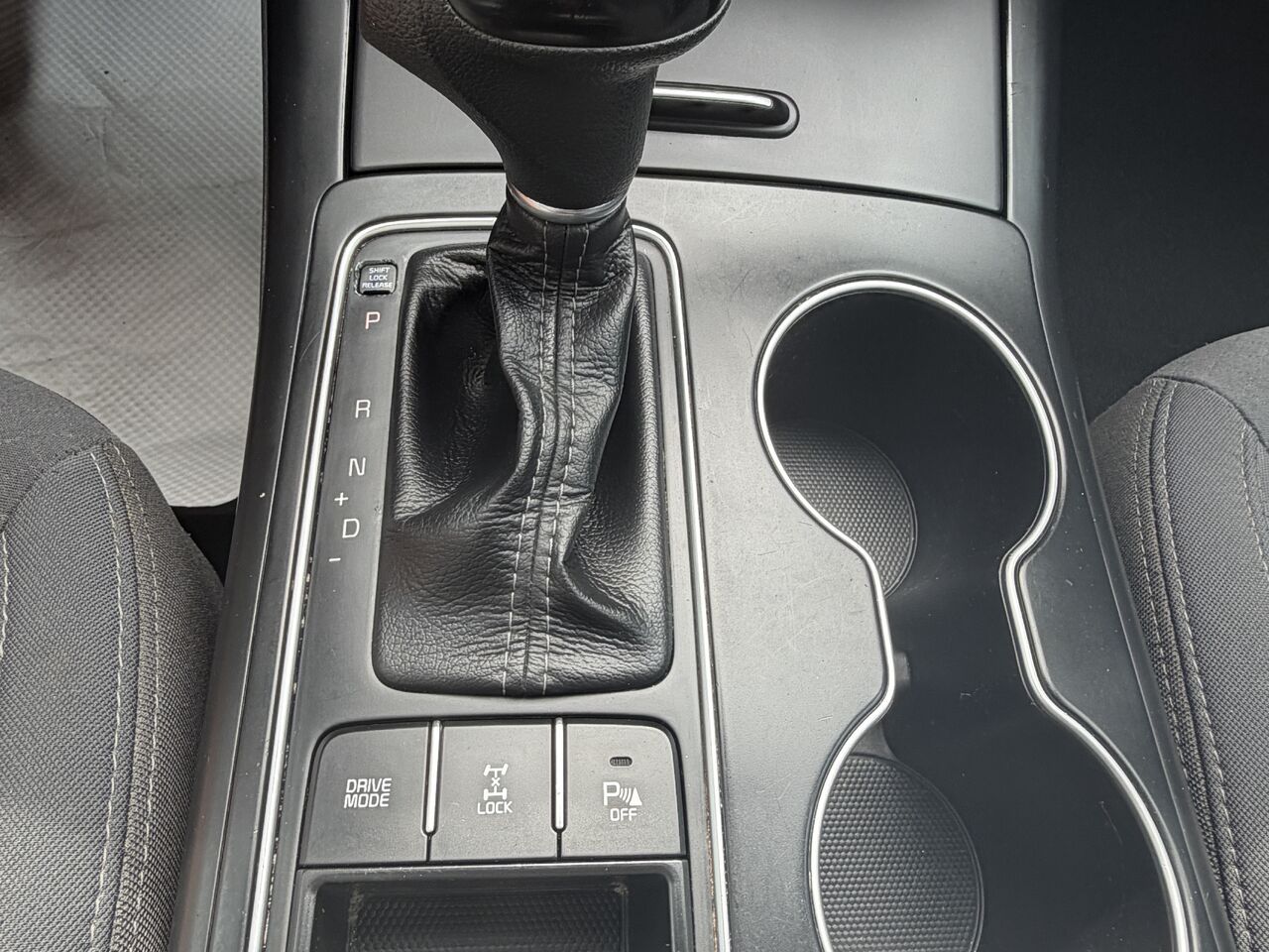 Photo 19 — Kia Sorento 2016