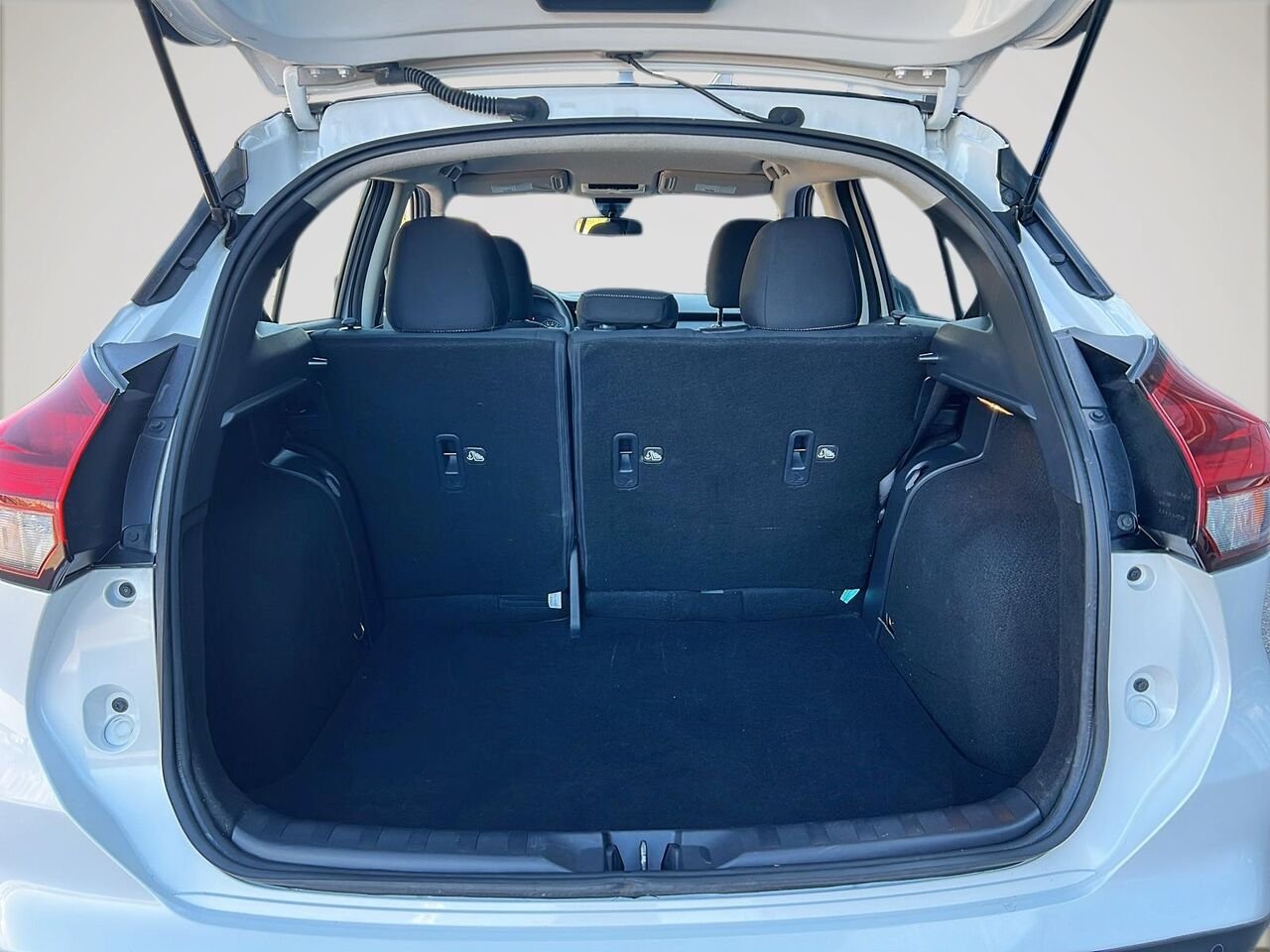 Nissan Kicks SV TA 2021 Blanc Québec - photo #5