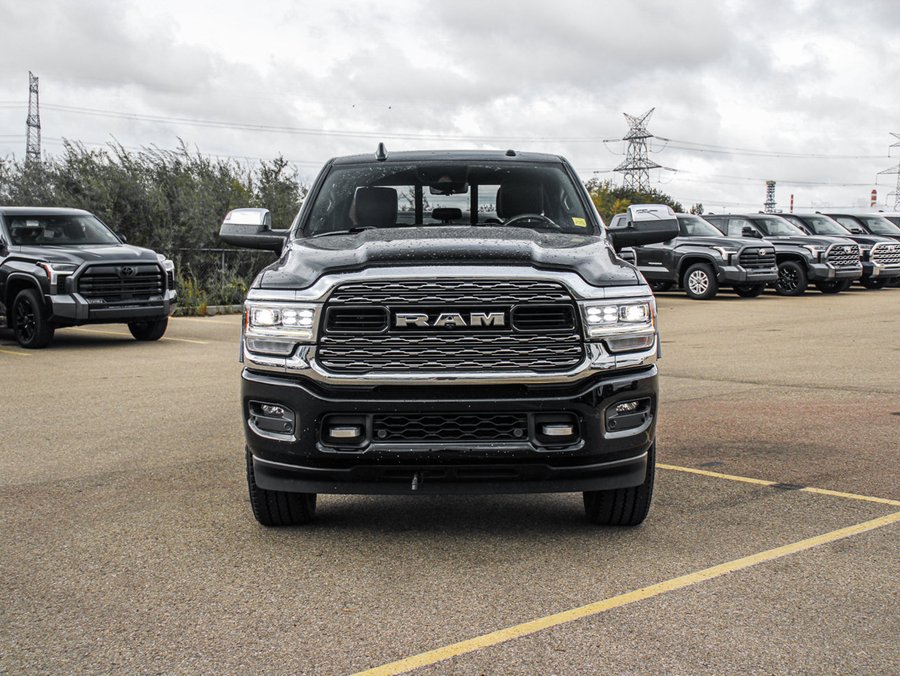 2022 Ram 3500 Limited Level 1 6.7L | Sunroof | Navigation Black