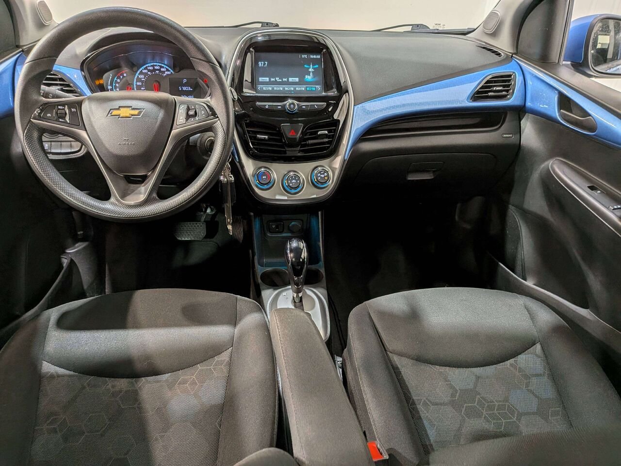 Chevrolet Spark 2017 Bleu Val-David - photo #26
