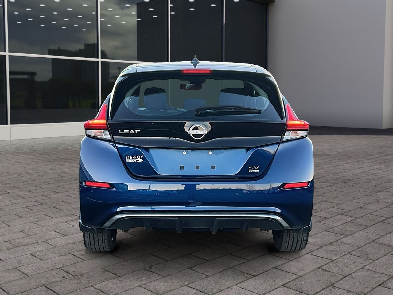 2023 Nissan LEAF SV PLUS Blue Québec - photo #4