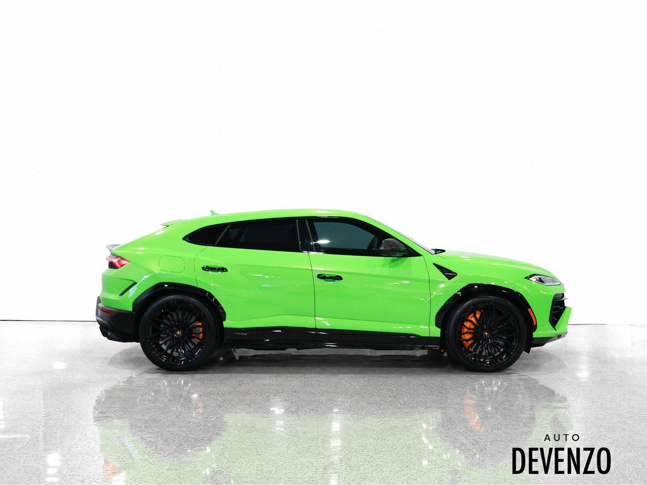 Lamborghini Urus 2025 Vert Saint-Eustache - photo #1