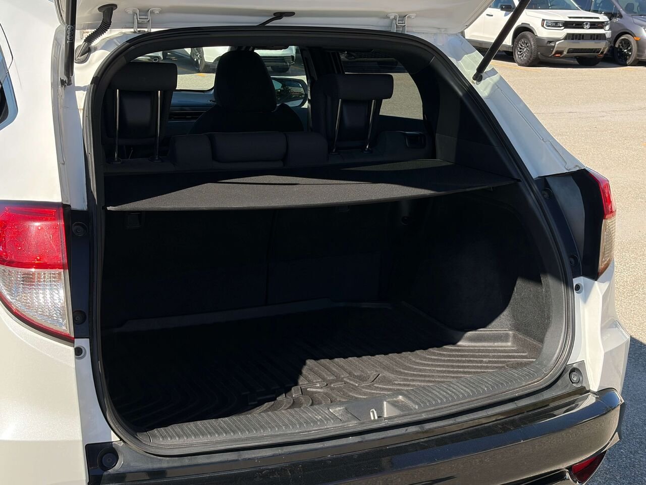 Honda HR-V Sport 2019 Blanc Gatineau - photo #18