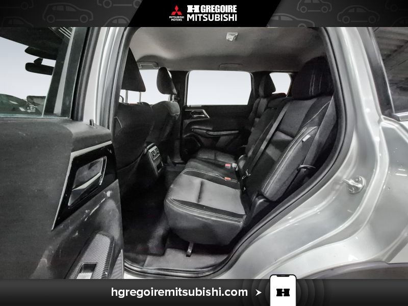 Mitsubishi Outlander 2022 Gris Blainville - photo #28