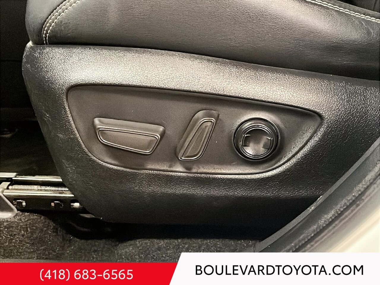 2023 Toyota RAV4 100200A-102 | XLE White Québec - photo #9