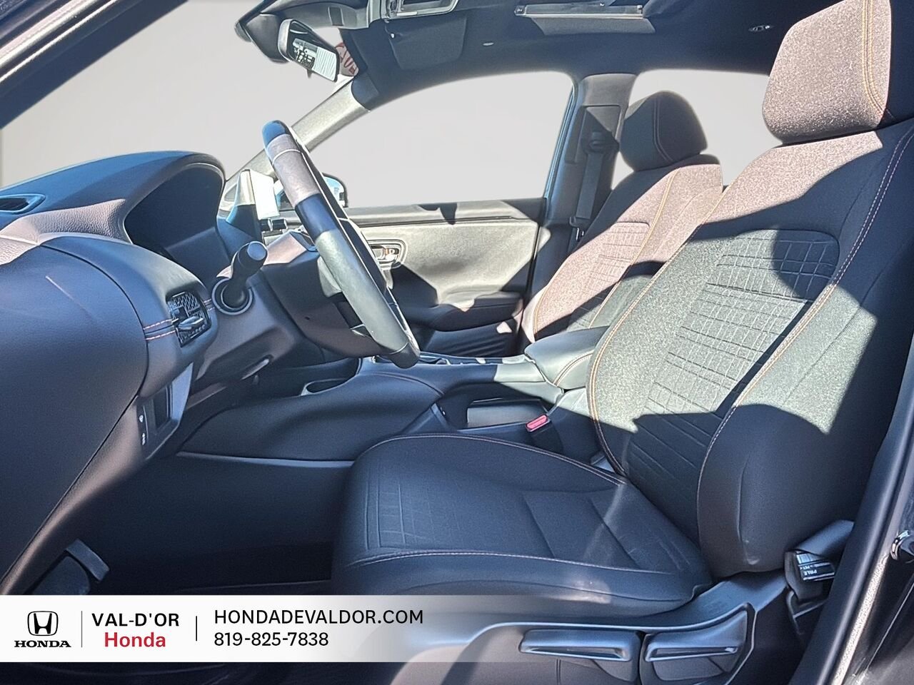 2025 Honda HR-V Sport AWD ALL BLACK GARANTIE PROLONGÉE Black Val-d'Or - photo #5