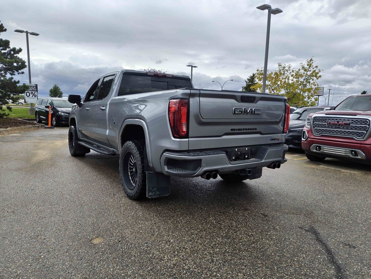 2025 GMC Sierra 1500 4WD Crew Cab 157 AT4 Grey Sherwood Park - photo #4