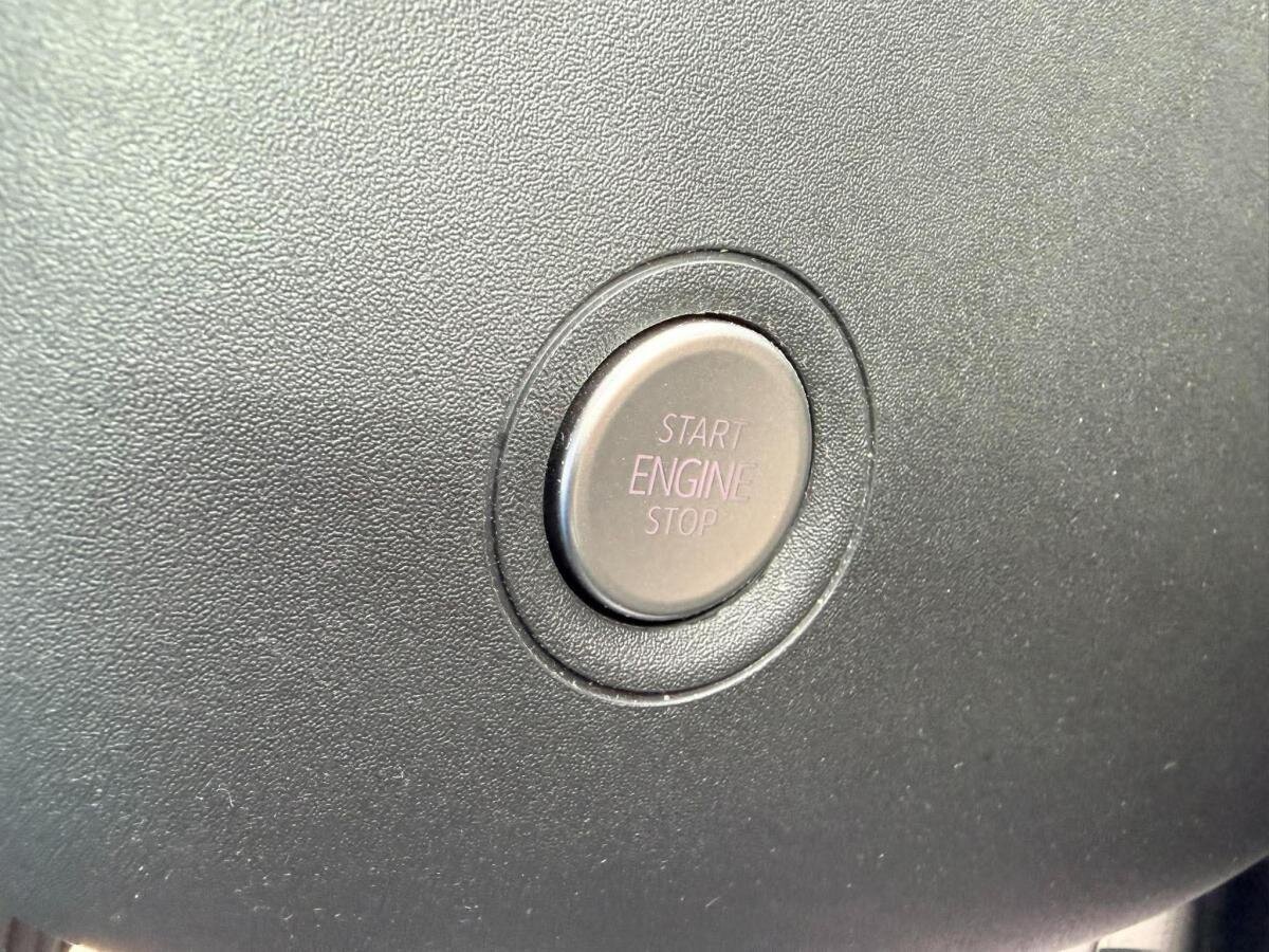 2023 Volkswagen ID.4 White  - photo #25