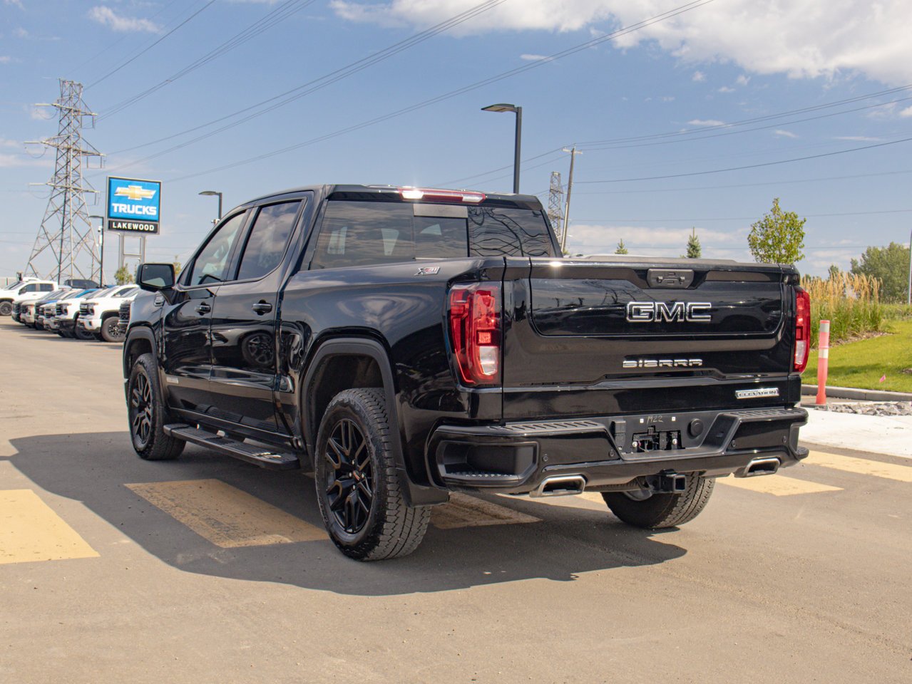 2024 GMC Sierra 1500 4WD Crew Cab 147 Elevation Black Sherwood Park - photo #7
