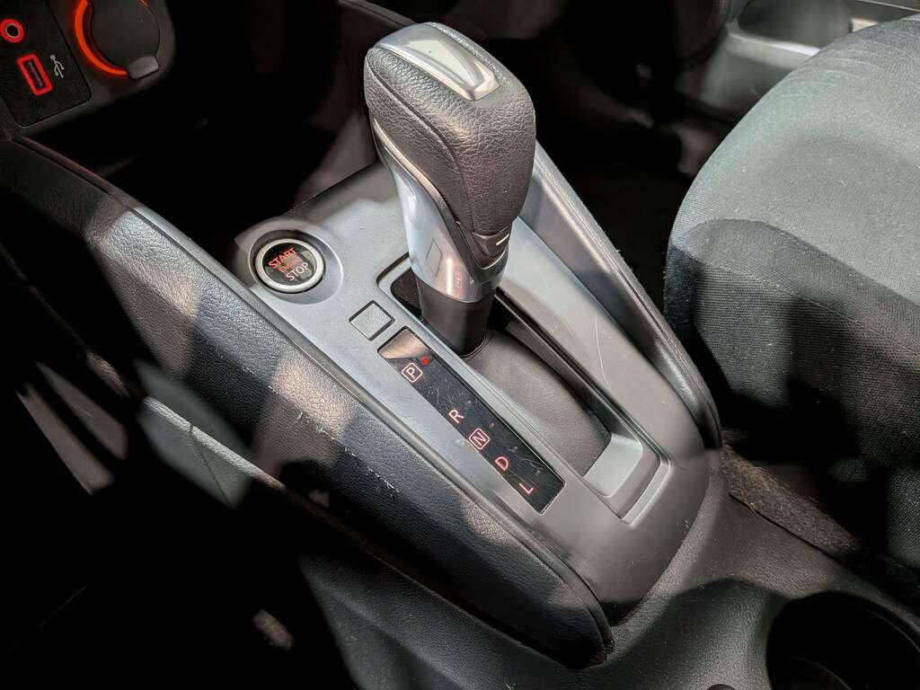 2024 Nissan Kicks S FWD Blue Val-David - photo #26