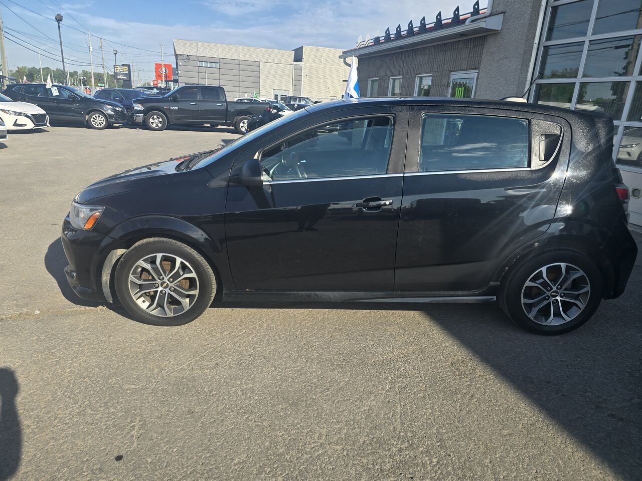 Chevrolet Sonic 2017 Noir Longueuil, - photo #1