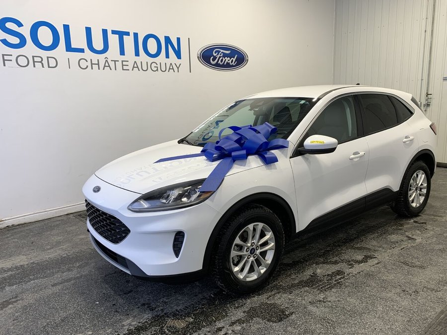 2021 Ford Escape ESCAPE SE AWD White