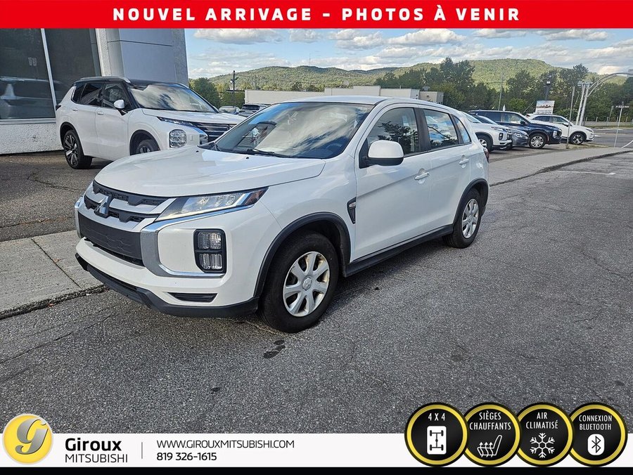 2021 Mitsubishi RVR ES AWC White