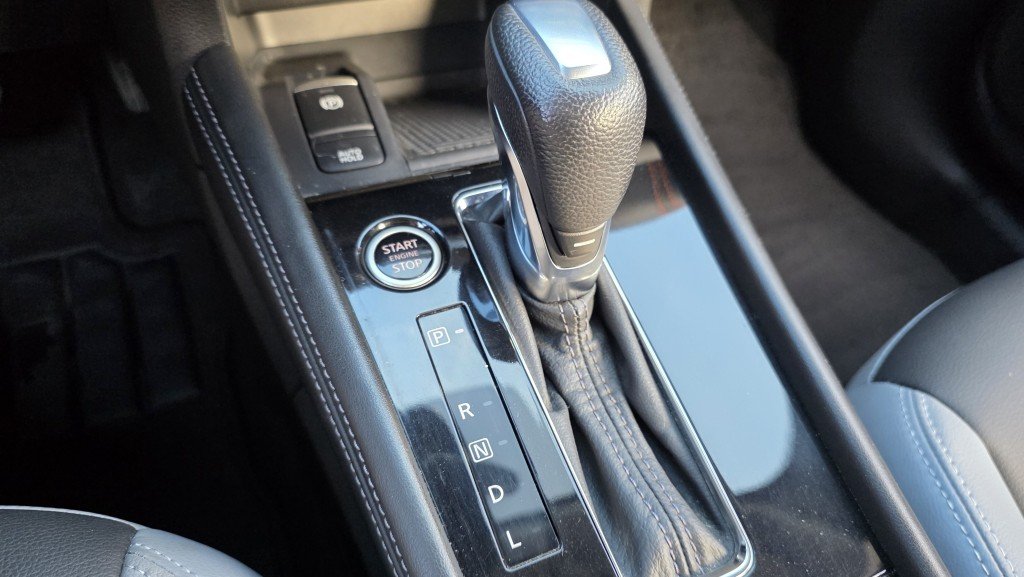 Nissan KICKS SR FWD 2021 Gris Mont-Laurier - photo #30