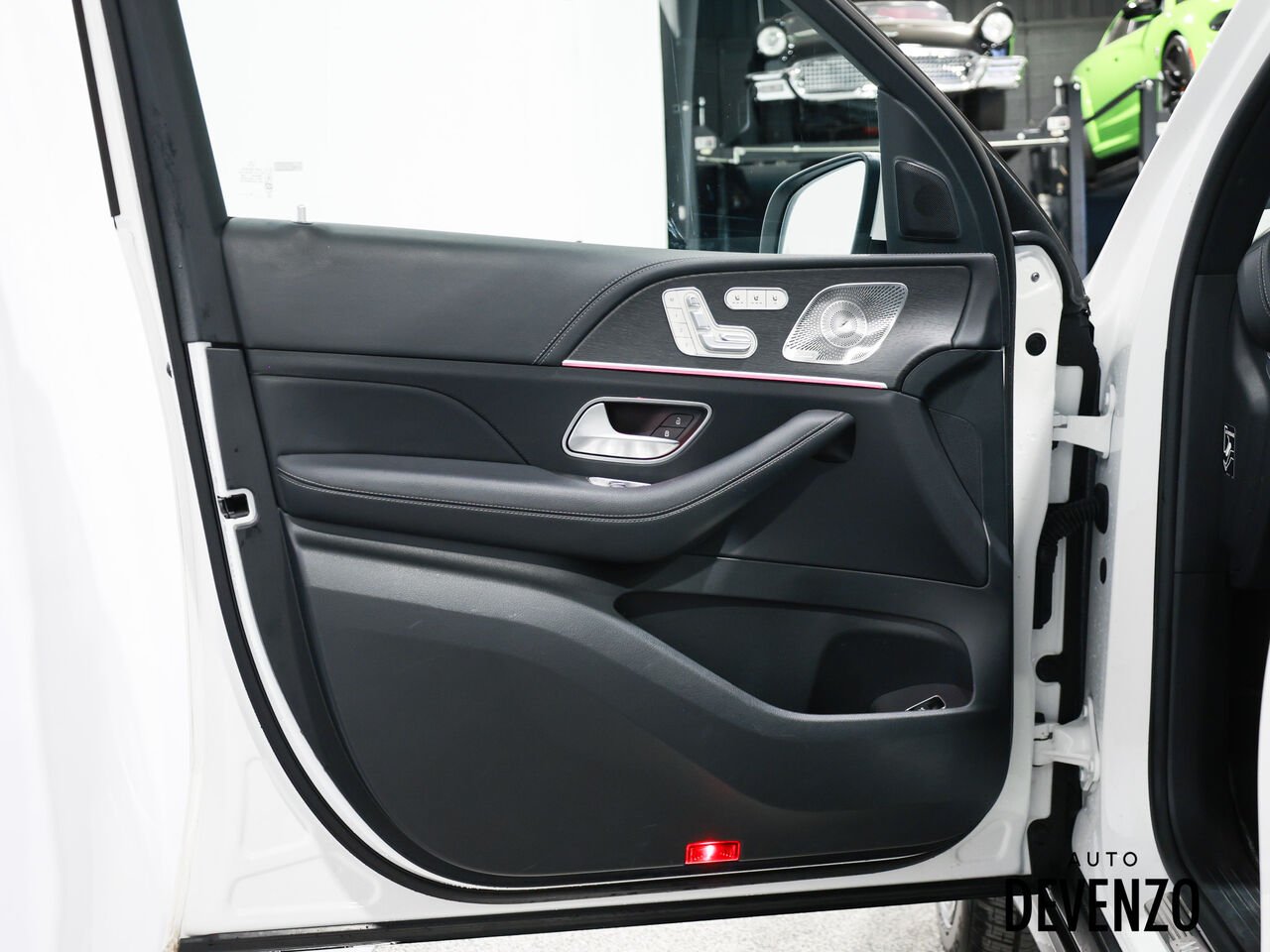 Mercedes-Benz GLS 2026 Blanc Saint-Eustache - photo #11