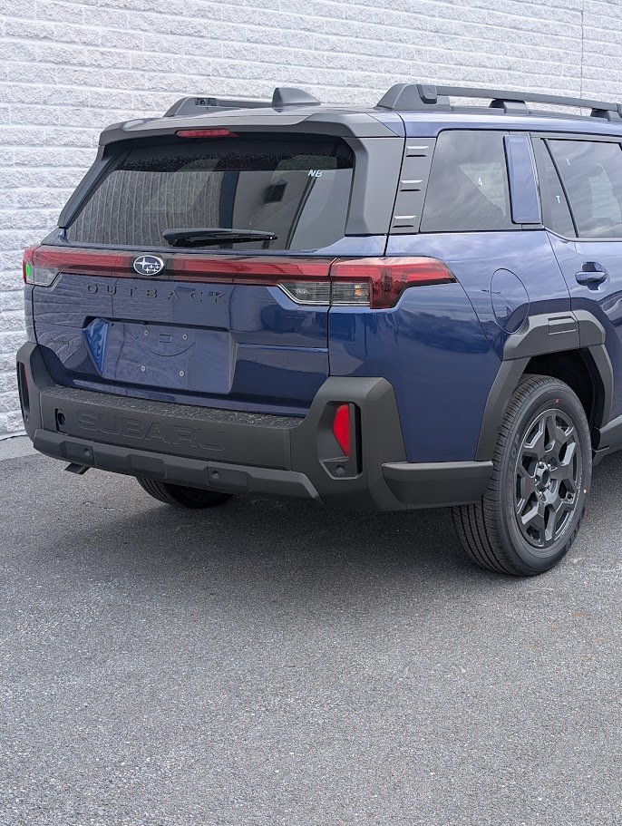 SUBARU Outback TOURING 2026 Bleu saphir perlé Saint-Hyacinthe - photo #1