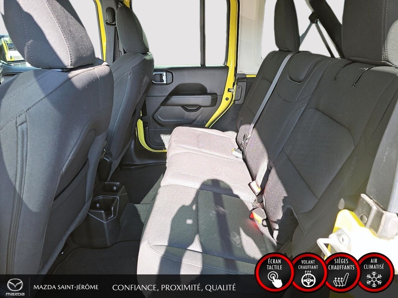 2023 Jeep Wrangler Yellow Saint-Jérôme - photo #19