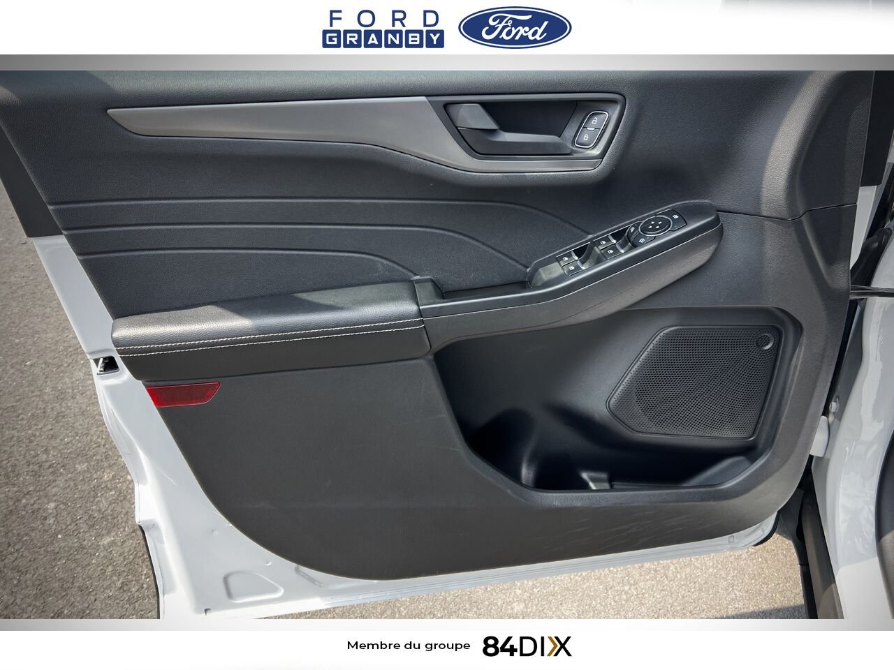 2025 Ford Escape White Granby - photo #11