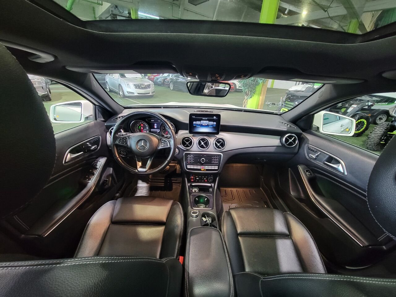 2019 Mercedes-Benz GLA White  - photo #17