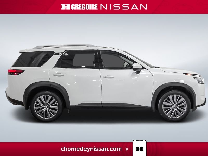 2024 Nissan Pathfinder White Laval - photo #10