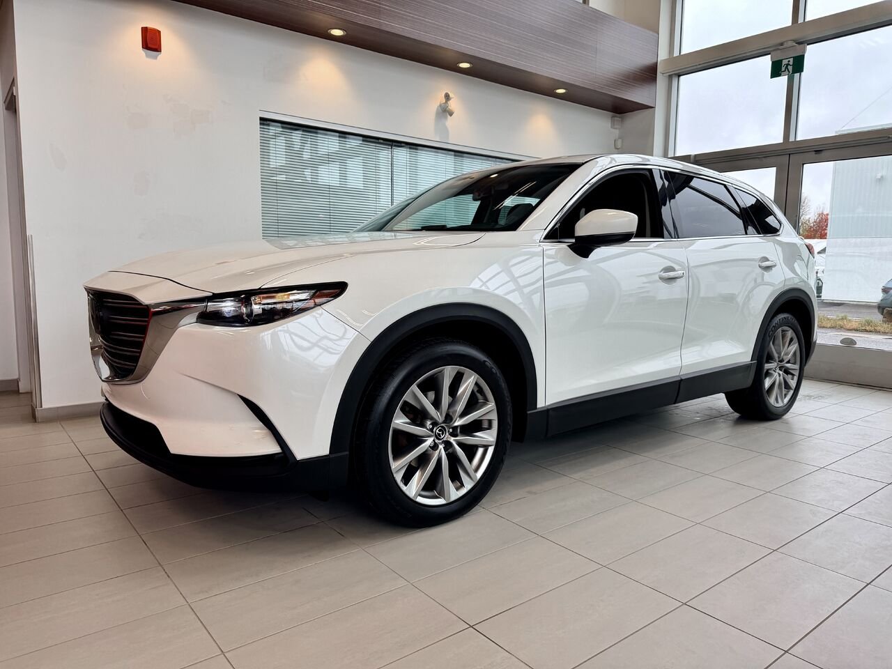 2021 Mazda CX-9 White Notre-Dame-des-Prairies - photo #4