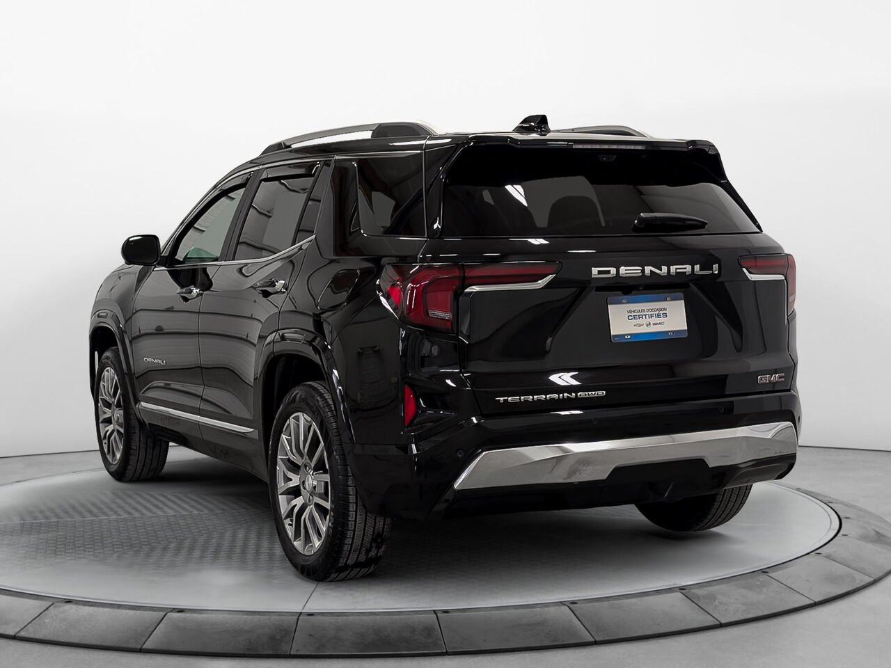 GMC Terrain AWD Denali Toit Pano 2026 Noir Sherbrooke - photo #1
