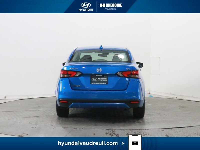 2021 Nissan Versa Blue Laval - photo #8