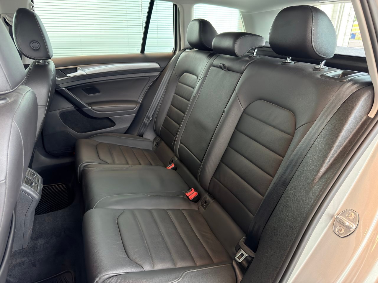 Volkswagen Golf Alltrack 2019 Gris Notre-Dame-des-Prairies - photo #25
