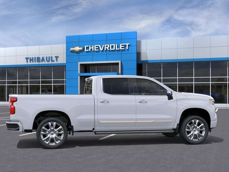 CHEVROLET Silverado 1500 High Country cabine multiplace 4RM 157 po 2026 BLANC POLAIRE, TRIPLE COUCHE