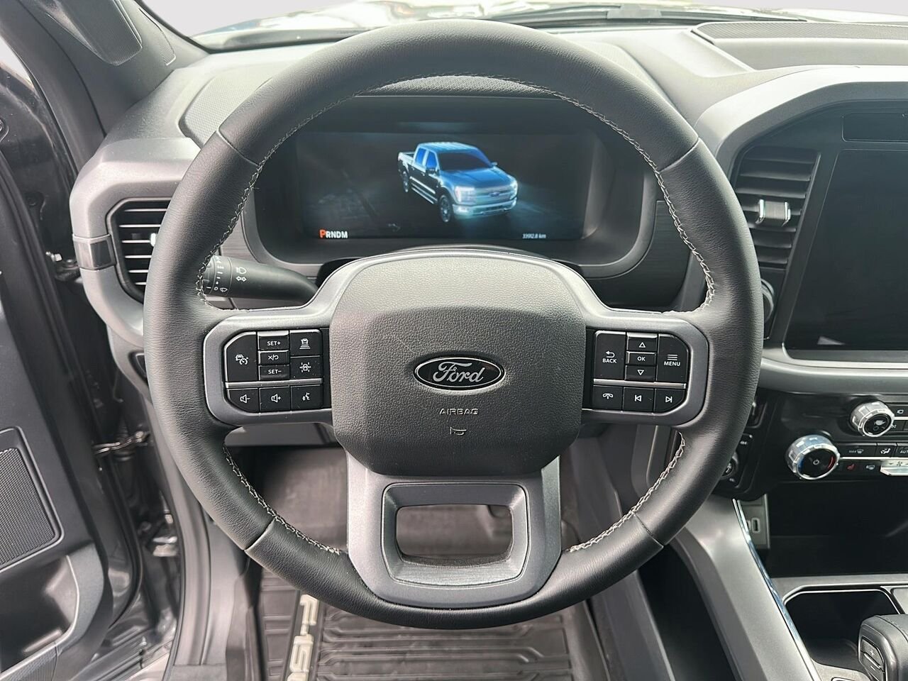 Ford F-150 2025 Gris Rouyn-Noranda - photo #9