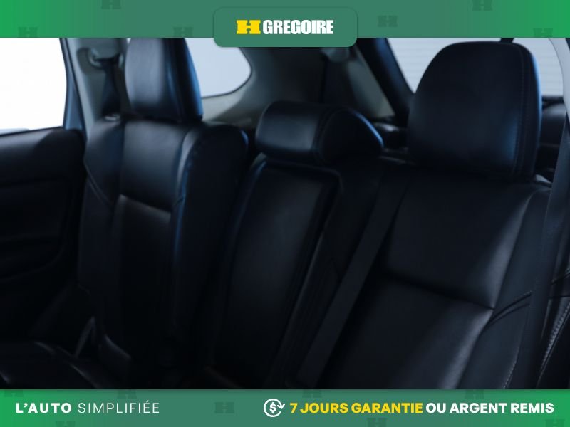 Mitsubishi Outlander 822416A | EX-L AWD AUTO AC CUIR TOIT MAGS CAM RECULE 2020 Blanc Laval - photo #23