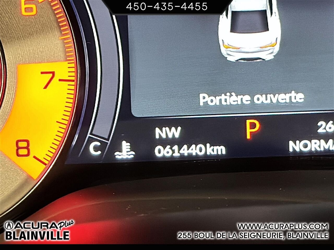 2023 Acura TLX White Blainville - photo #11