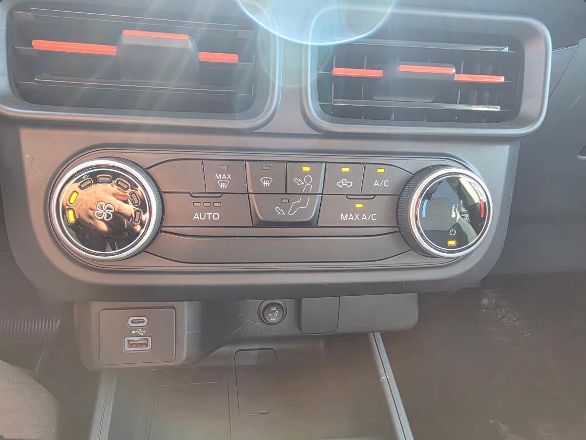2024 Ford Maverick Hybrid Silver  - photo #17