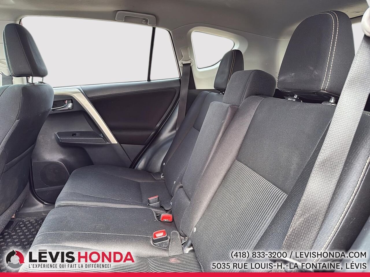 2014 Toyota Rav4 XLE AWD Traction intégrale 4 portes XLE Red Lévis - photo #16