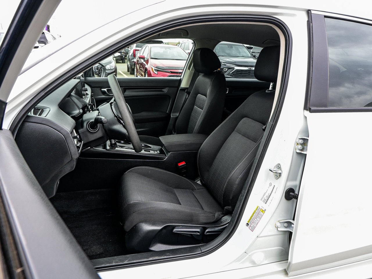2025 Honda Civic Sedan LX CVT White Sherwood Park - photo #15