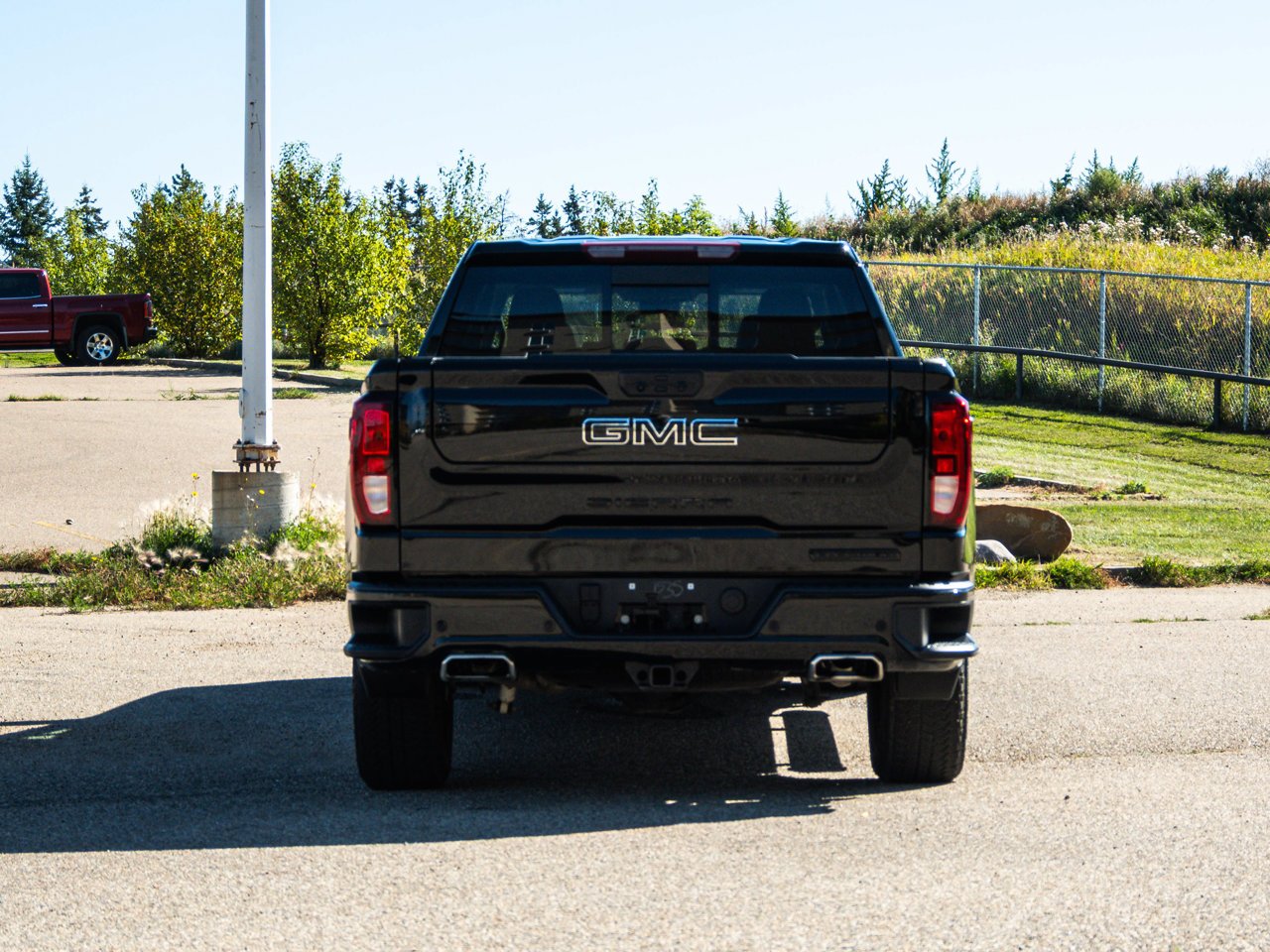 2026 GMC Sierra 1500 4WD Crew Cab 147 Elevation Black Sherwood Park - photo #12