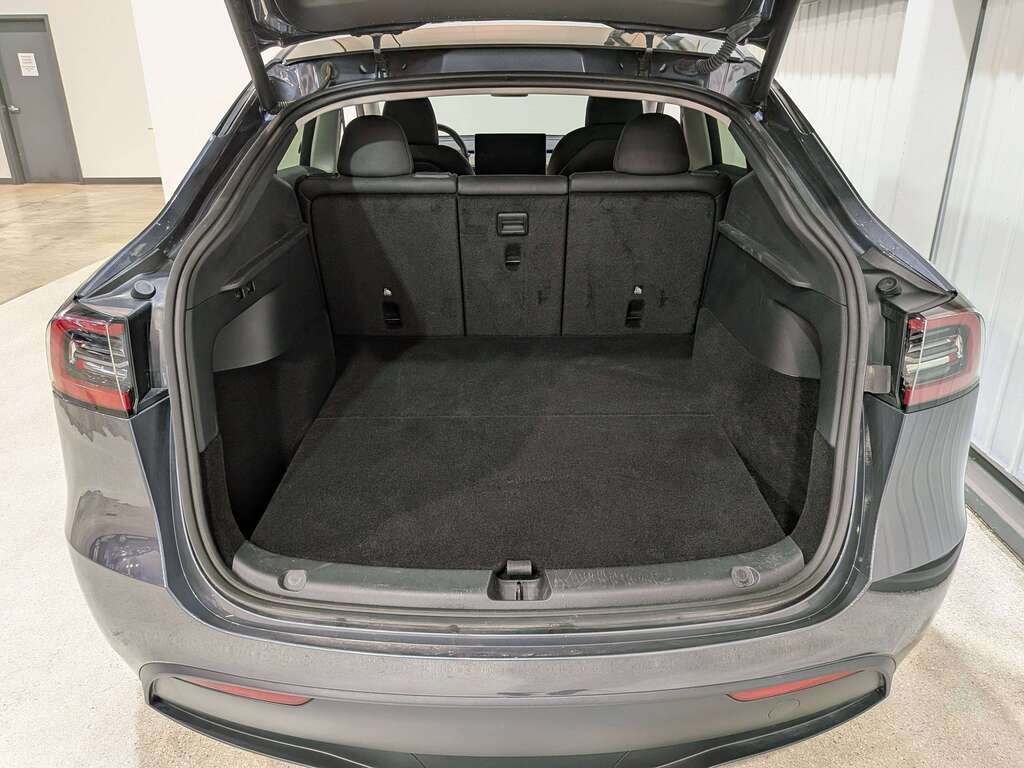 Tesla Model Y RWD 2023 Gris Val-David - photo #8