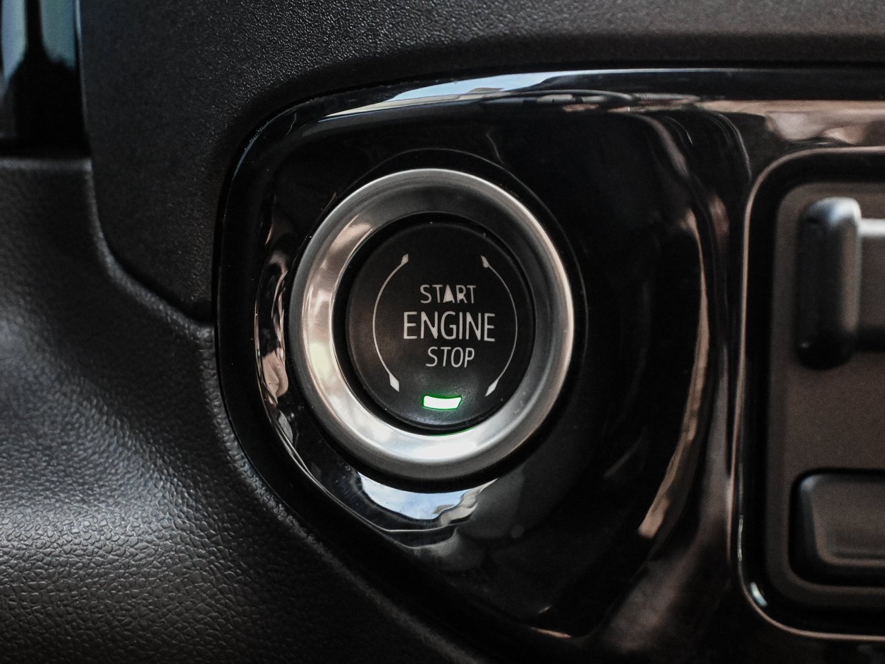2024 GMC Sierra 1500 4WD Crew Cab 147 Elevation Grey Sherwood Park - photo #23