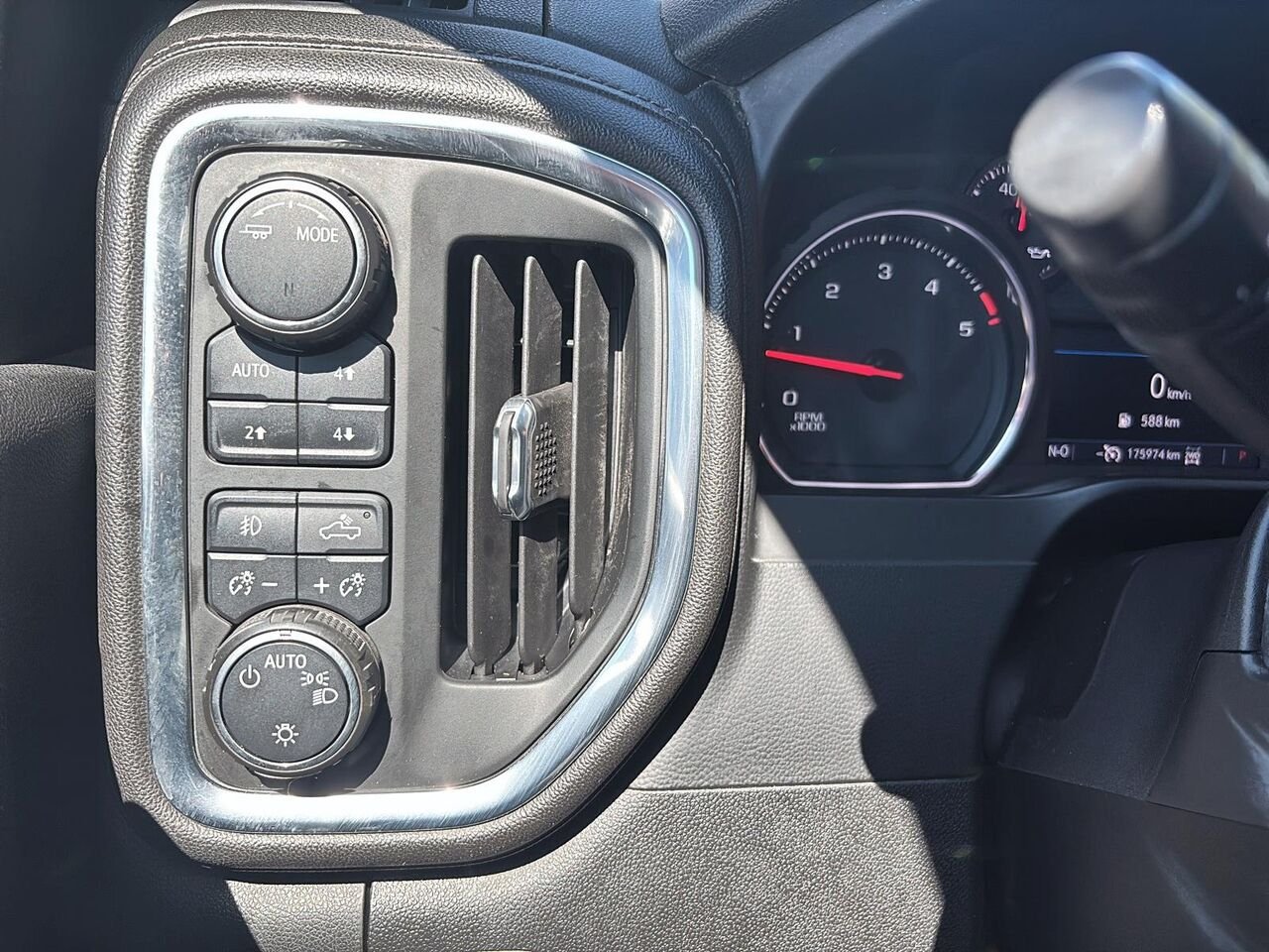 2020 CHEVROLET SILVERADO 2500 LT White Saint-Hyacinthe - photo #13