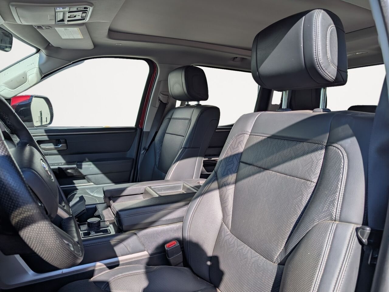 Toyota Tundra LIMITED/AWD/SIÈGES CHAUFFANTS ET VENTILLÉS/TOIT PANORAMIQUE OUVRANT/VOLANT CHAUFFANT/BLUETOOTH/AC 2023 Rouge Sherbrooke - photo #6