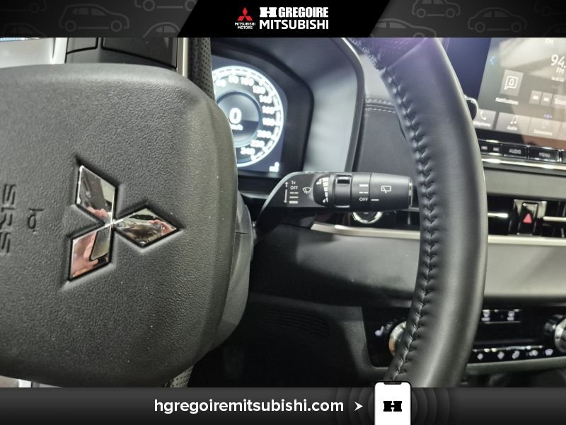 2025 Mitsubishi Outlander Plug-In Hybrid Grey Blainville - photo #24