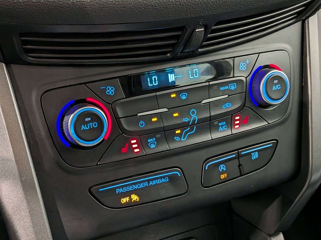 Ford Escape SE 4WD 2018 Bleu Val-David - photo #22