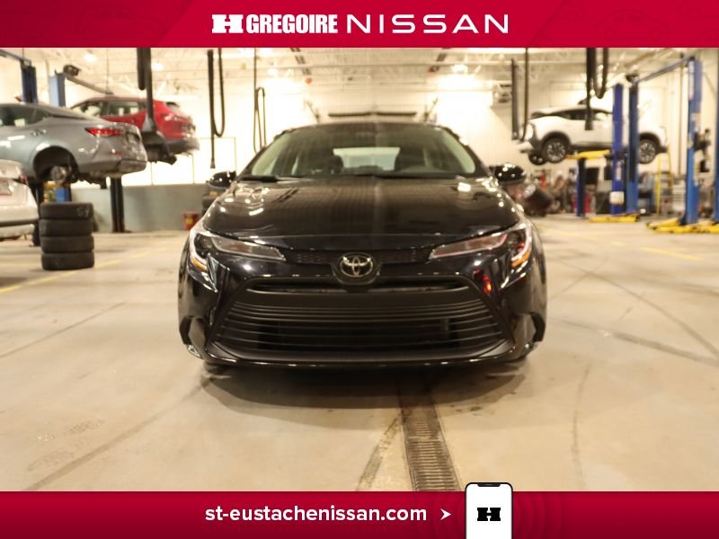 2024 Toyota Corolla Black Saint-Eustache - photo #2