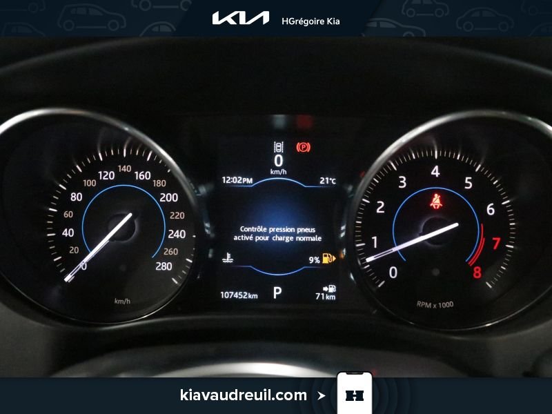 Jaguar F-PACE KW8096 | 35t R-Sport 2017 Noir Laval - photo #17