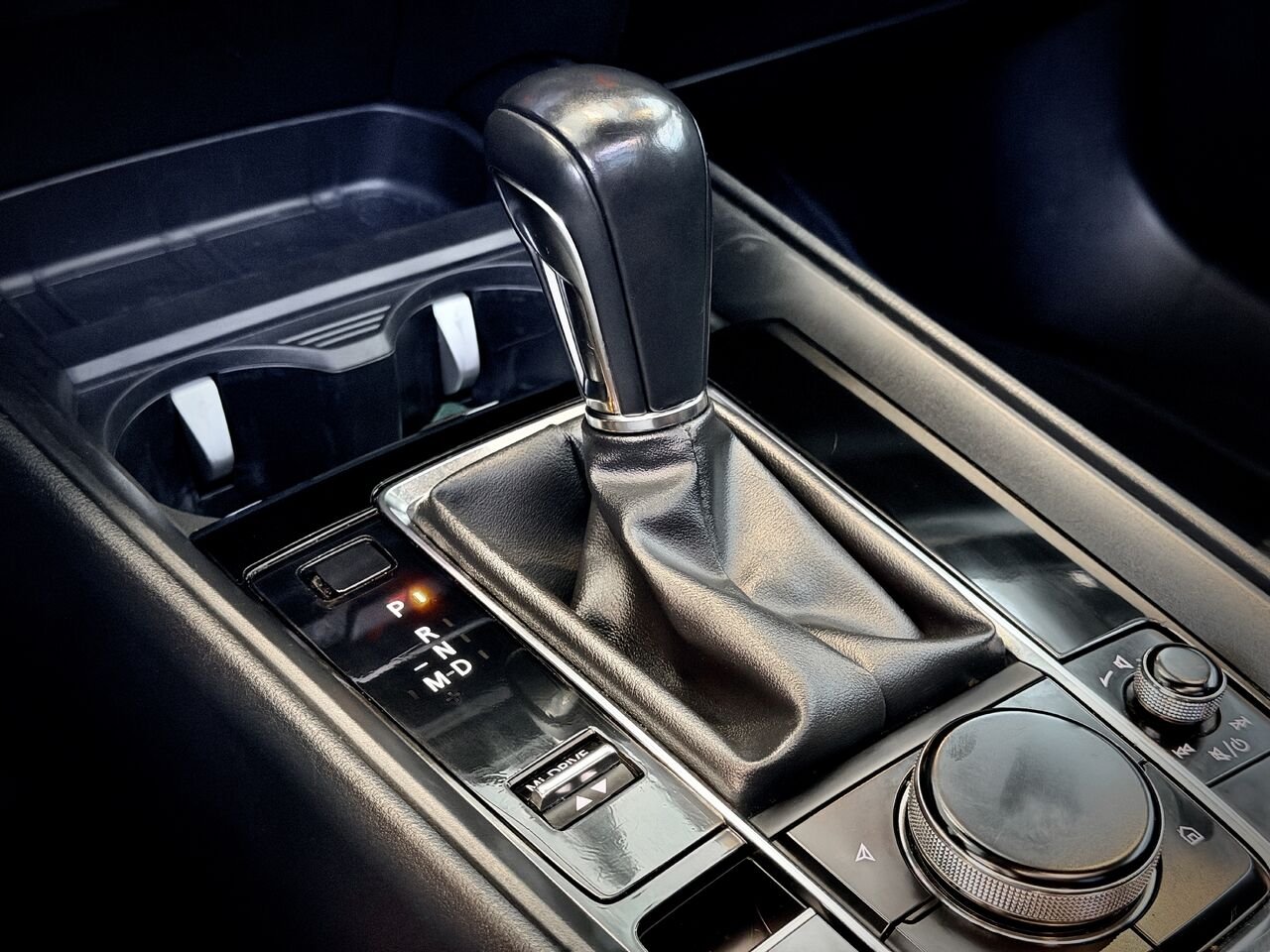 2023 Mazda CX-50 Black Notre-Dame-des-Prairies - photo #31