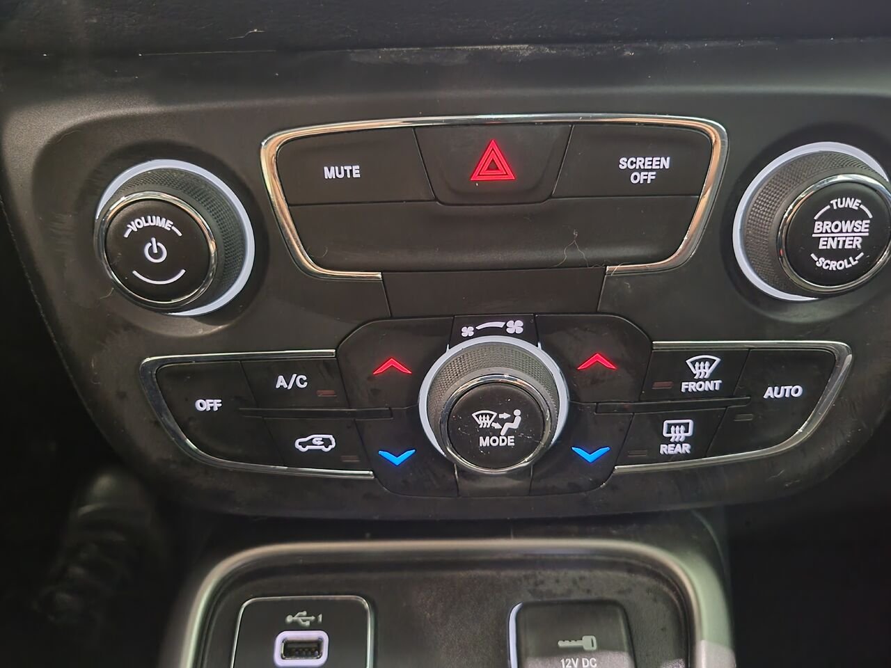 2020 Jeep Compass Black  - photo #20