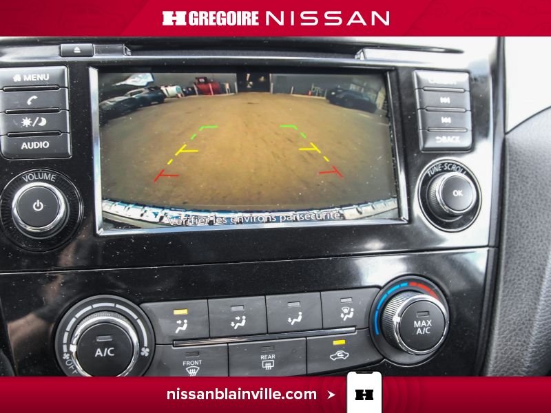 Nissan Qashqai 2023 Blanc Laval - photo #17