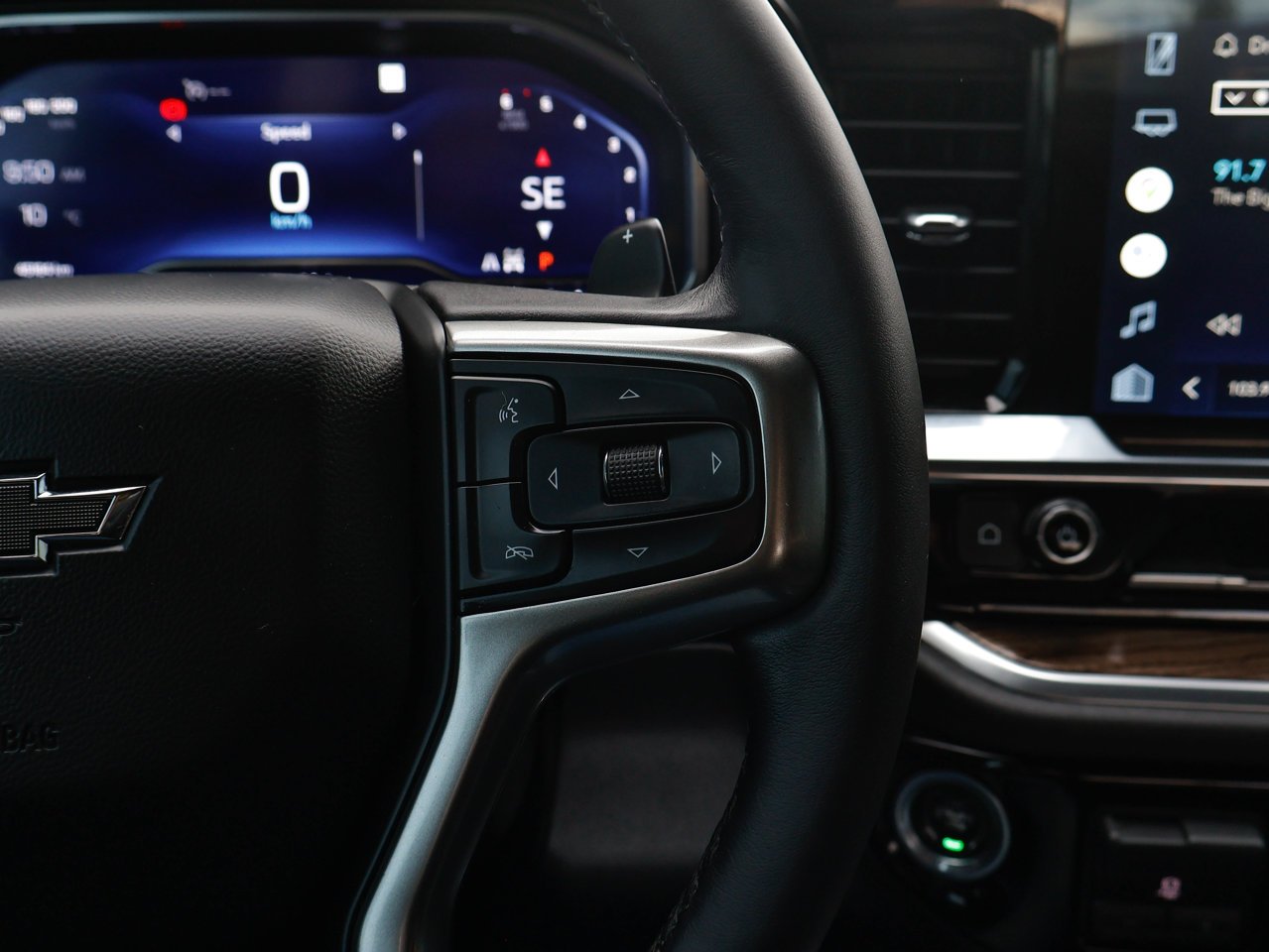 2022 Chevrolet Silverado 1500 4WD Crew Cab 147 RST Black Sherwood Park - photo #21